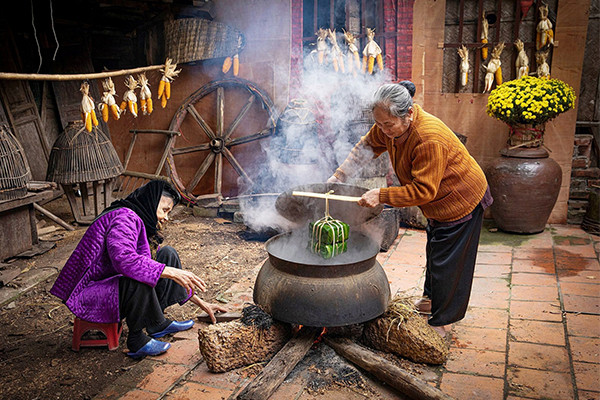 'Tết này con có về không'